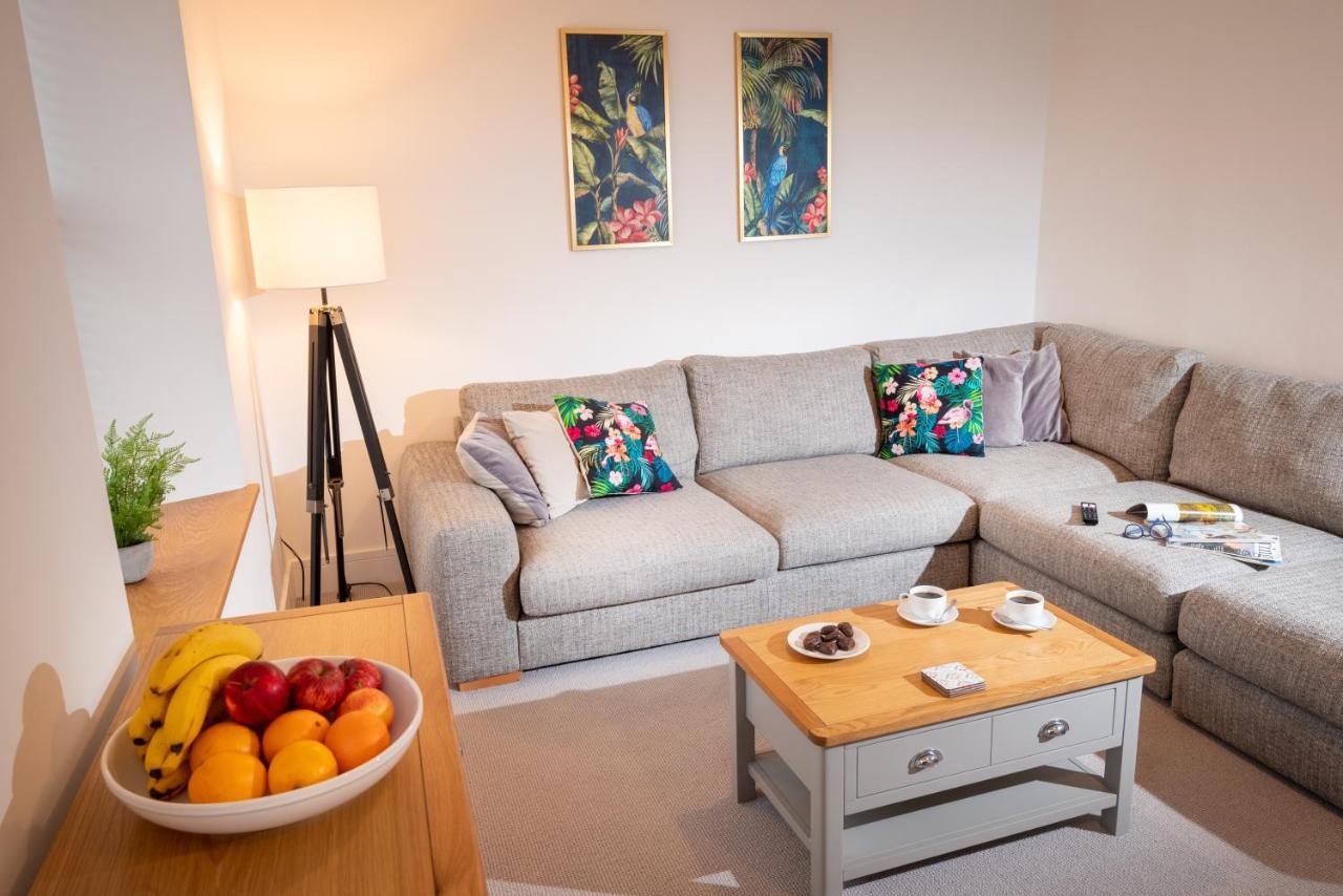 Lola'S Loft With Lake Views - Central Bowness - Pet Friendly Экстерьер фото