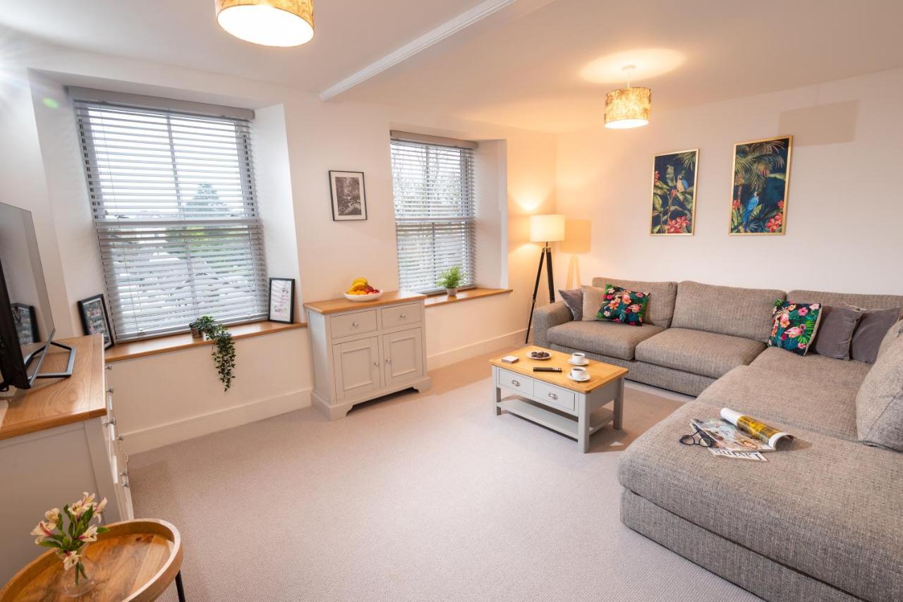 Lola'S Loft With Lake Views - Central Bowness - Pet Friendly Экстерьер фото