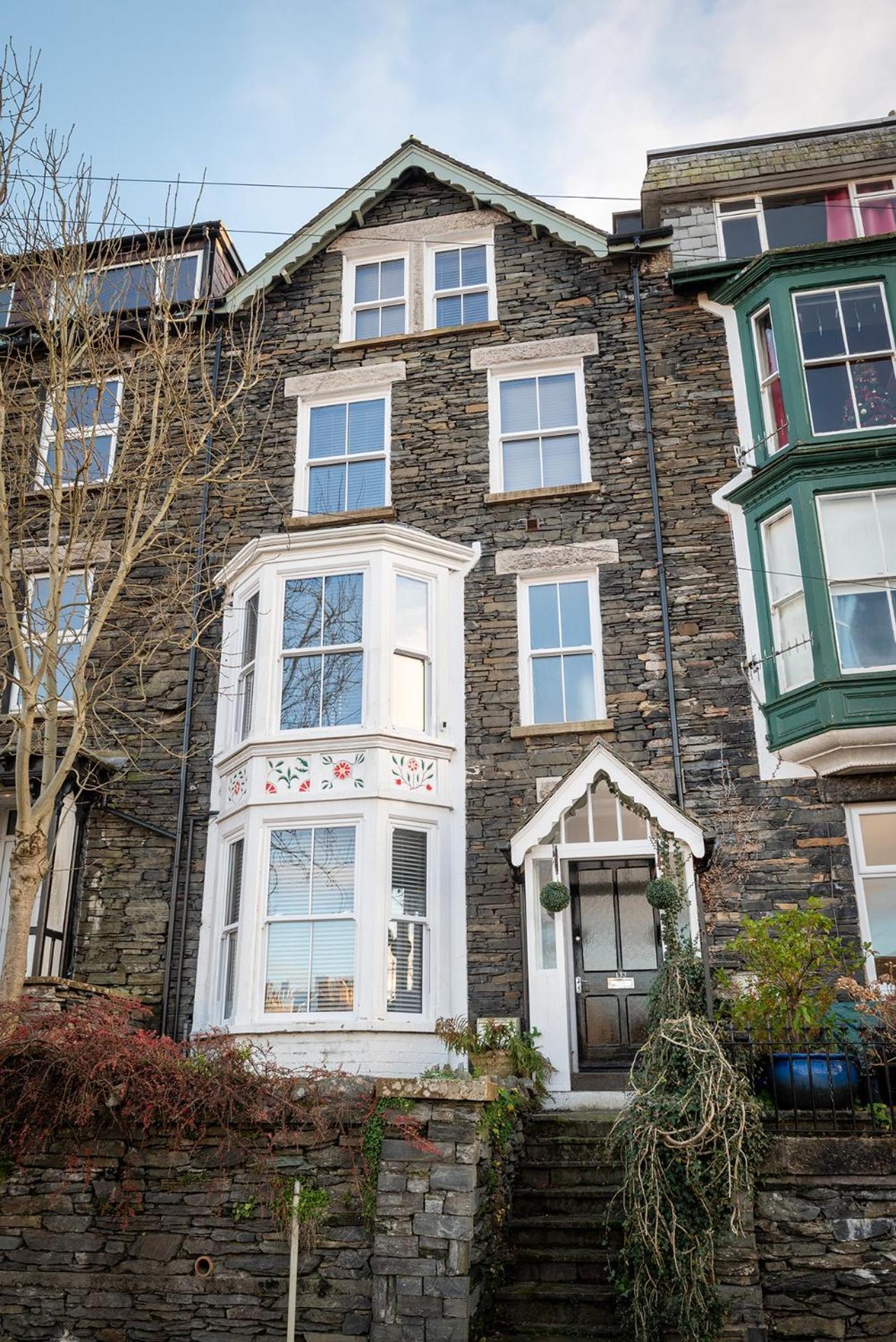 Lola'S Loft With Lake Views - Central Bowness - Pet Friendly Экстерьер фото